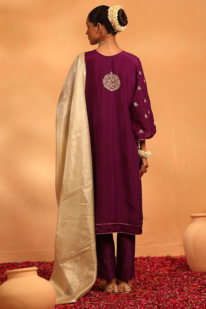 Purple Silk Zari & Sequins Work Kurta Set by Swati Wadhwani Couture at Pernia's Pop Up Shop