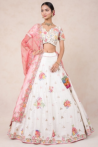 White Silk Gota Patti Embroidered Lehenga Set by SWATI UBROI