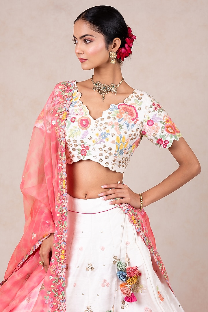 White Silk Gota Patti Embroidered Bridal Lehenga Set by SWATI UBROI at Pernia's Pop Up Shop