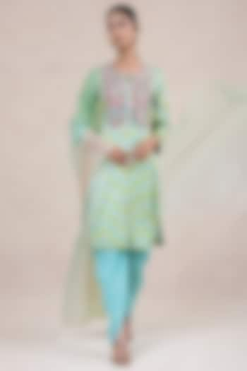 Ivory Silk Embroidered Leheriya Kurta Set by SWATI UBROI at Pernia's Pop Up Shop