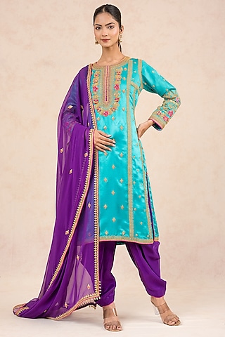 Turquoise Blue Silk Hand Embroidered Kurta Set by SWATI UBROI