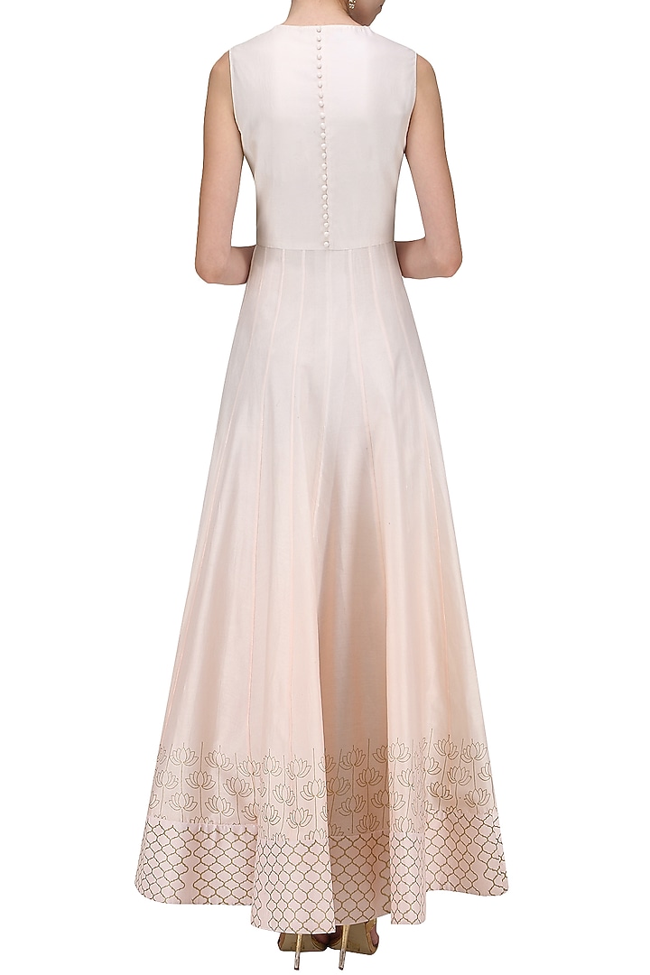 Peach chanderi cape with pallazos available only at Pernia's Pop Up Shop.