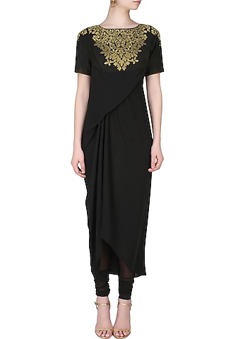 Black handcut motif murky drape kurta and churidaar pants set by SWGT By Shweta Gupta