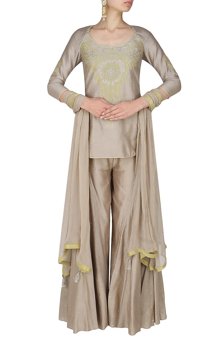 Ash grey handcut motif short kurta and flared pants set available only at Pernia's Pop Up Shop.