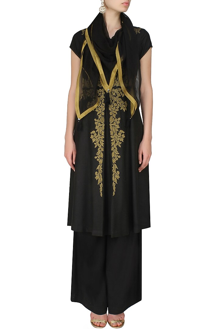 Black handcut motif back earthen gilden tunic and pants set available only at Pernia's Pop Up Shop.