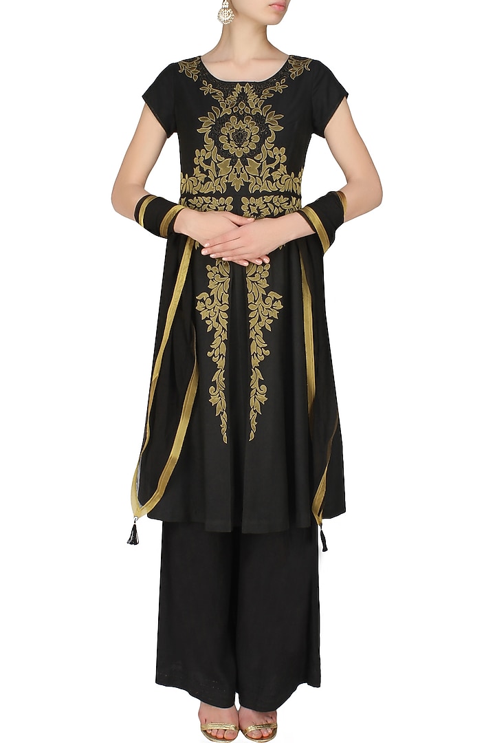 Black handcut motif back earthen gilden tunic and pants set available only at Pernia's Pop Up Shop.