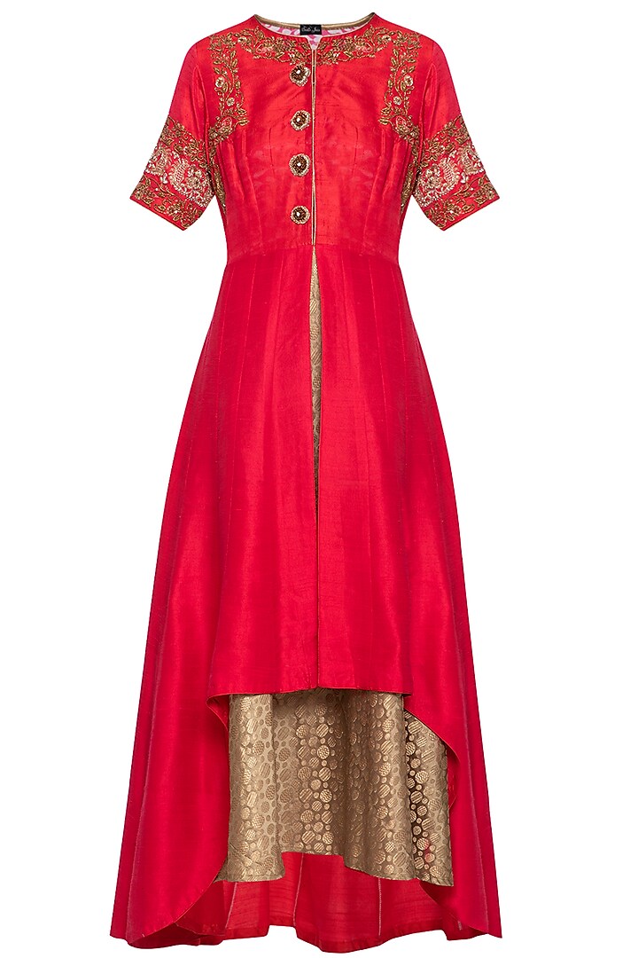 Red high low embroidered kurta with inner by SWATI JAIN