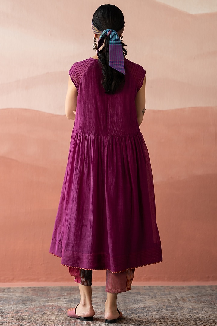 Purple Handwoven Chanderi Kurta by Swatti Kapoor at Pernia's Pop Up Shop