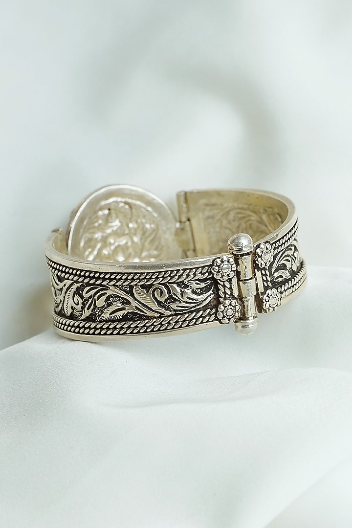 Oxidised Silver Finish Openable Chittai Cuff In Sterling Silver by Swadeshi Pitara at Pernia's Pop Up Shop