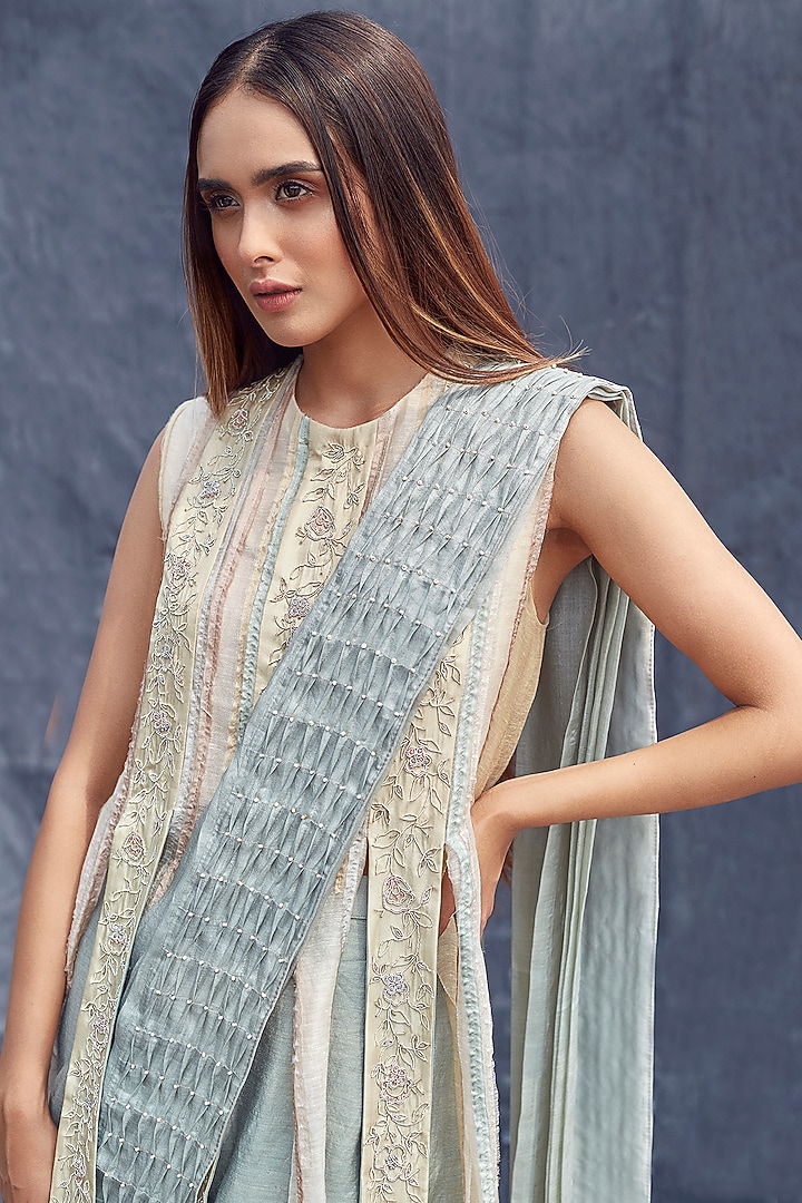 Sea Green Embroidered Kurta Set by Synonym at Pernia's Pop Up Shop