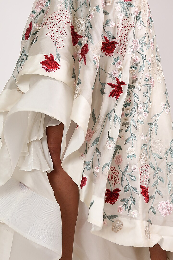 White Floral Embroidered Wedding Gown by SHRIYA SOM at Pernia's Pop Up Shop