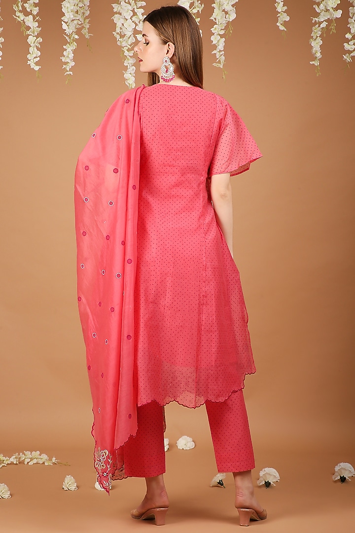 Pink Chanderi Kaftan Kurta Set by Taara at Pernia's Pop Up Shop