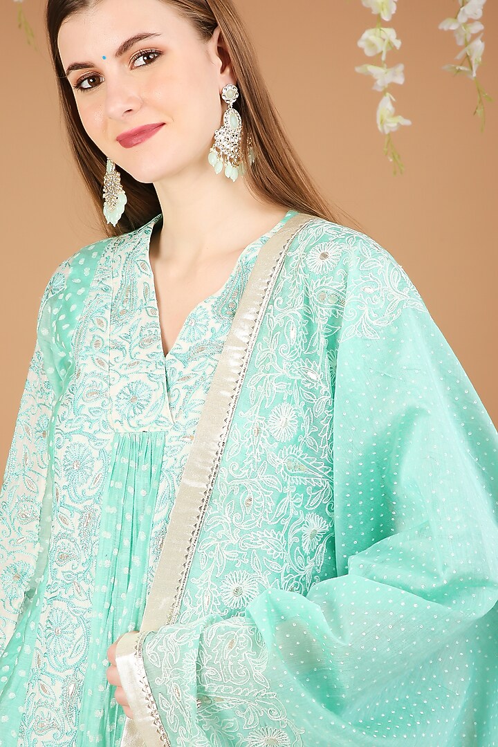 Sea Green Chanderi Embroidered Kurta Set by Taara at Pernia's Pop Up Shop