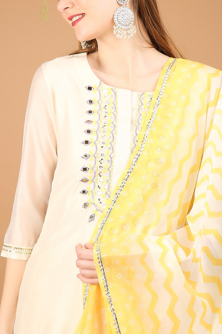 Off-White Chanderi Afghani Kurta Set by Taara at Pernia's Pop Up Shop