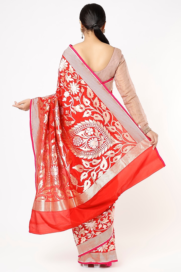 Bright Red Pure Handloom Banarasi Silk Wedding Saree Set by Taba Kashi By Artika Shah at Pernia's Pop Up Shop