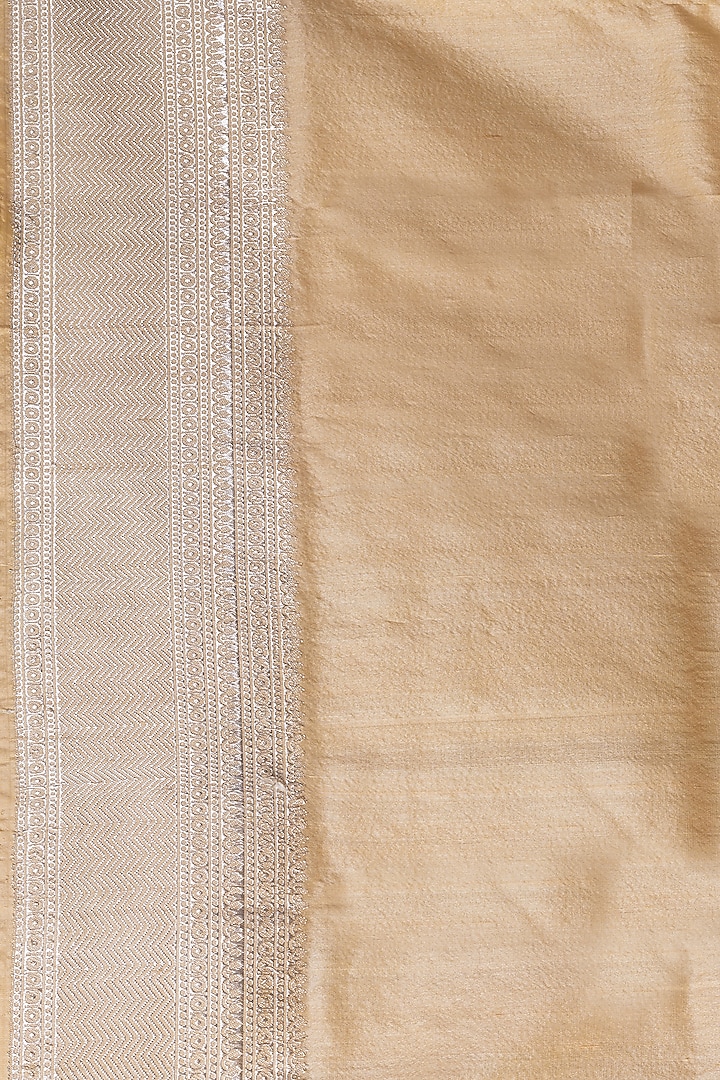 Beige Tussar Silk Handloom Wedding Saree Set by Taba Kashi By Artika Shah at Pernia's Pop Up Shop