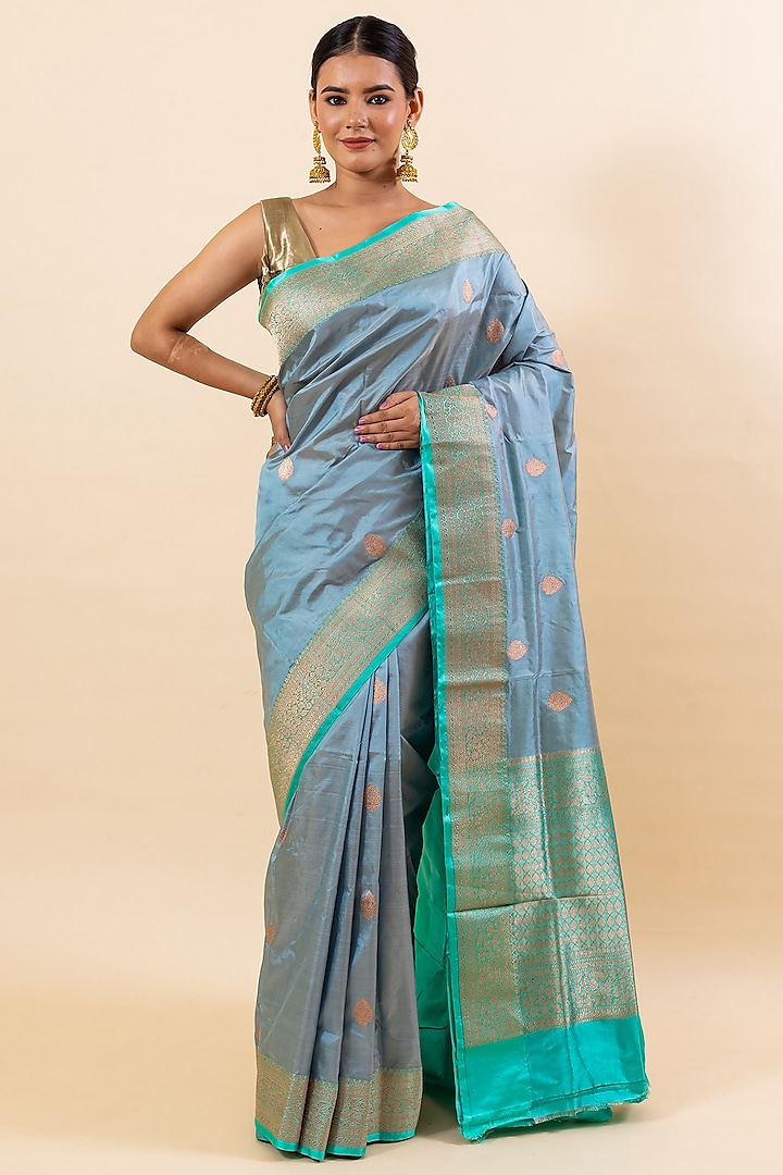 Grey Katan Silk Handloom Saree Set by Taba Kashi By Artika Shah