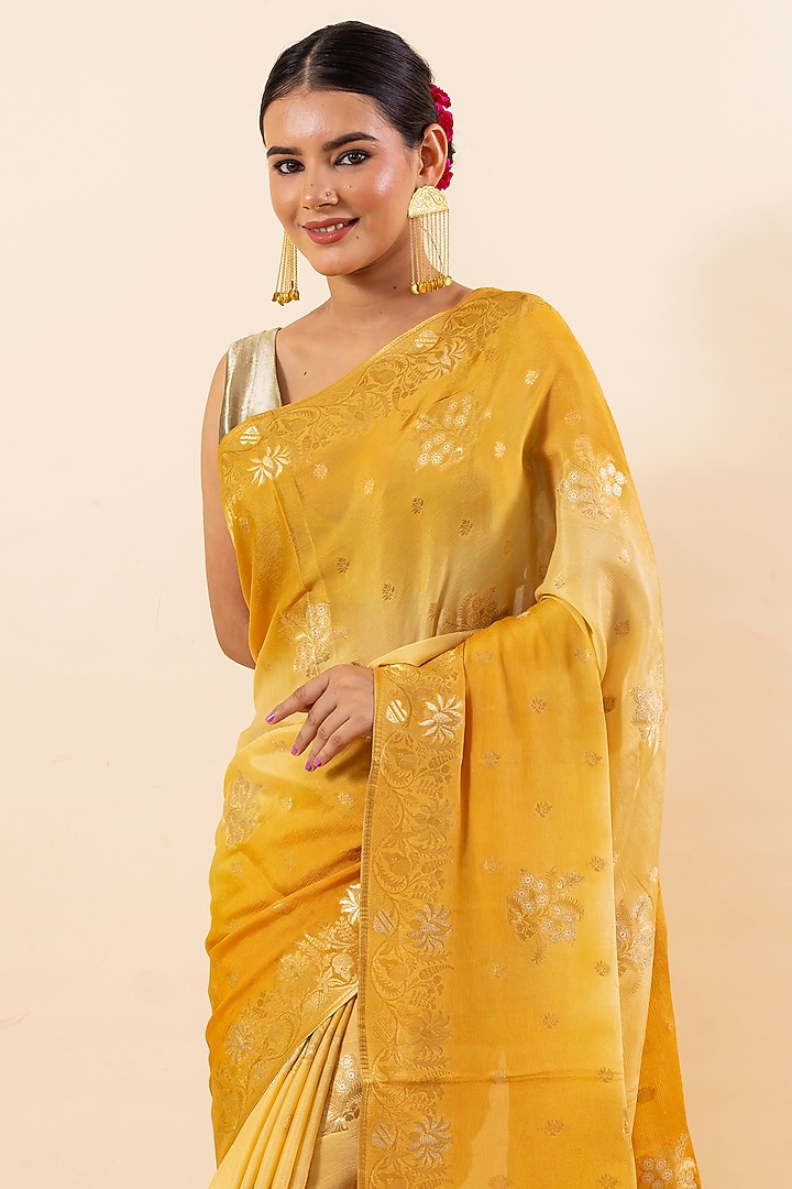Mustard Crepe Wrinkled Festive Saree Set by Taba Kashi By Artika Shah at Pernia's Pop Up Shop