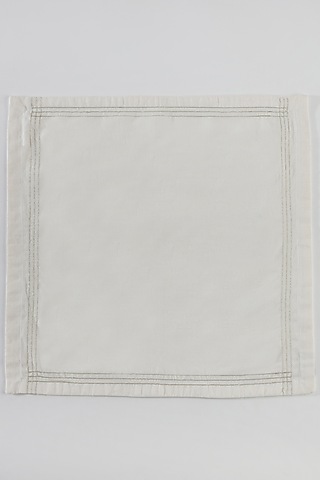 Off-White Cloth Napkin Set by Table Manners