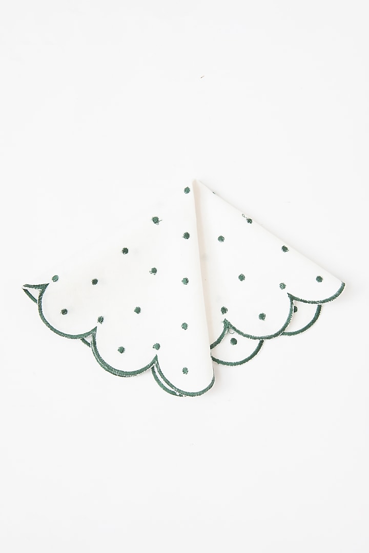 White & Green Cloth Polka Scalloped Napkin Set by Table Manners