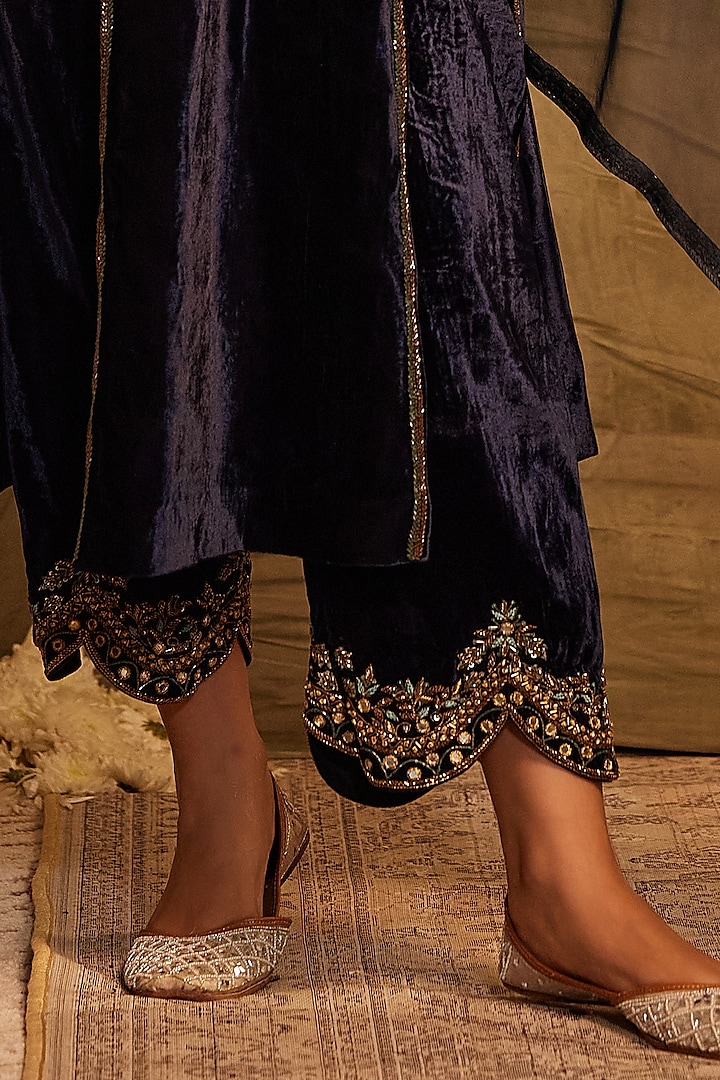 Midnight Blue Silk Velvet Moti Hand Embellished Kurta Set by TABEER INDIA at Pernia's Pop Up Shop