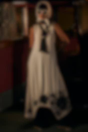 White Crepe Hand Embroidered A-Line Tunic Set by TABEER INDIA at Pernia's Pop Up Shop