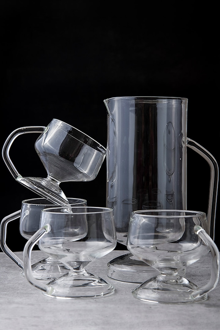 Transparent Glass Akio Pitcher & Mugs (Set of 5) by The Table Fable at Pernia's Pop Up Shop