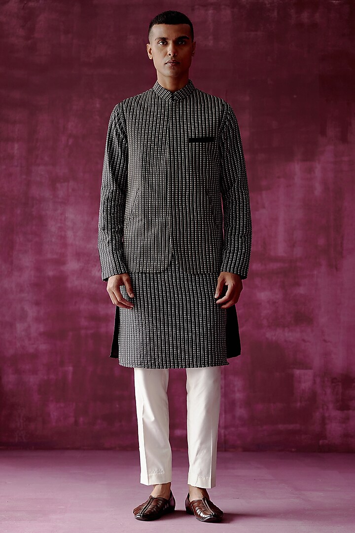 Black Cotton Silk Embroidered Bundi Jacket Set by Pouli Pret Men at Pernia's Pop Up Shop