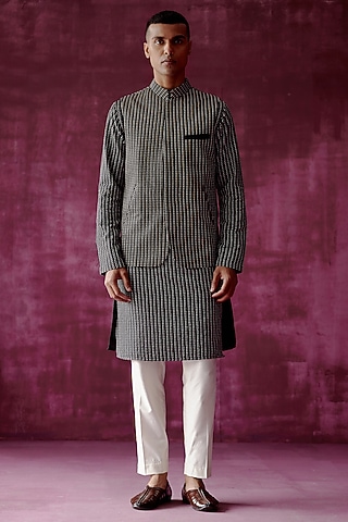 Black Cotton Silk Embroidered Bundi Jacket Set by Pouli Pret Men
