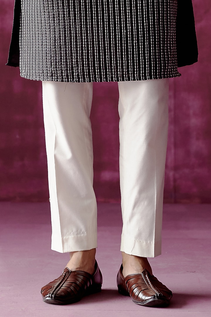 Black Cotton Silk Embroidered Bundi Jacket Set by Pouli Pret Men at Pernia's Pop Up Shop