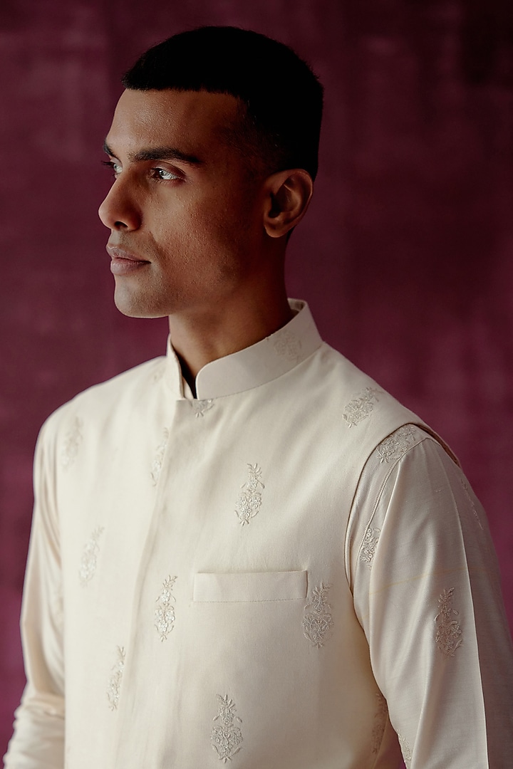 Off-White Cotton Silk Sequins Hand Embroidered Bundi Jacket Set by Pouli Pret Men at Pernia's Pop Up Shop