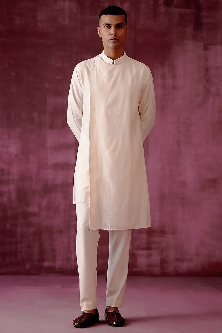 Off-White Cotton Satin Asymmetric Kurta Set by Pouli Pret Men