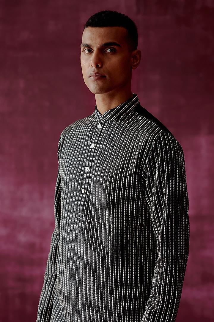 Black Cotton Silk Embroidered Kurta Set by Pouli Pret Men at Pernia's Pop Up Shop