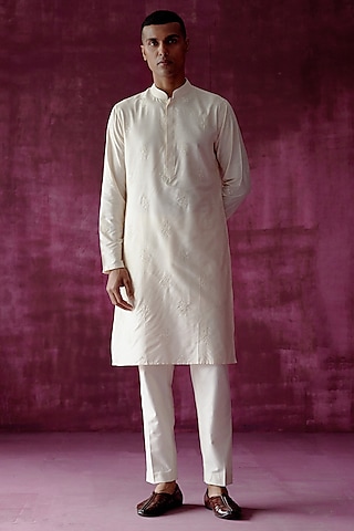 Off-White Cotton Silk Sequins Hand Embroidered Kurta Set by Pouli Pret Men