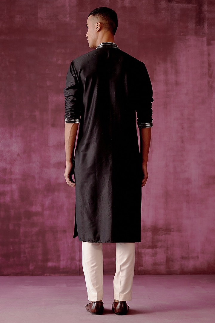 Black Cotton Silk Tonal Embroidered Kurta Set by Pouli Pret Men at Pernia's Pop Up Shop