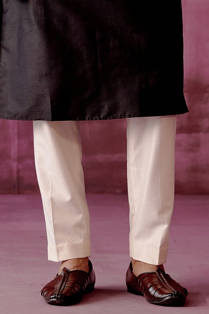 Black Cotton Silk Tonal Embroidered Kurta Set by Pouli Pret Men at Pernia's Pop Up Shop