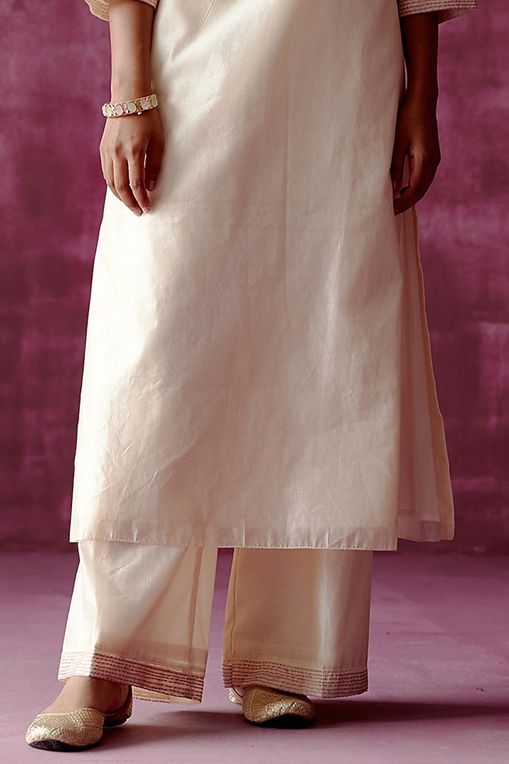 Off-White Embroidered Kurta Set by POULI at Pernia's Pop Up Shop