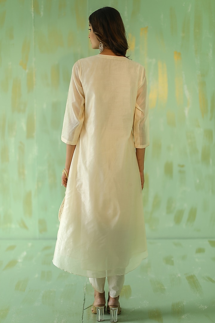 Off-White Embroidered Kurta Set by POULI at Pernia's Pop Up Shop