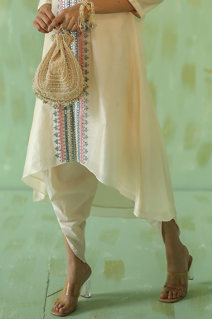Off-White Embroidered Kurta Set by POULI at Pernia's Pop Up Shop