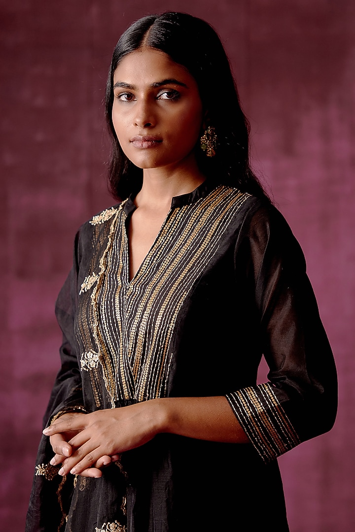 Black Hand Embroidered Kurta Set by POULI at Pernia's Pop Up Shop