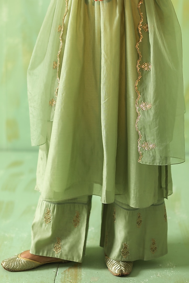Sage Green Hand Embroidered Kurta Set by POULI at Pernia's Pop Up Shop
