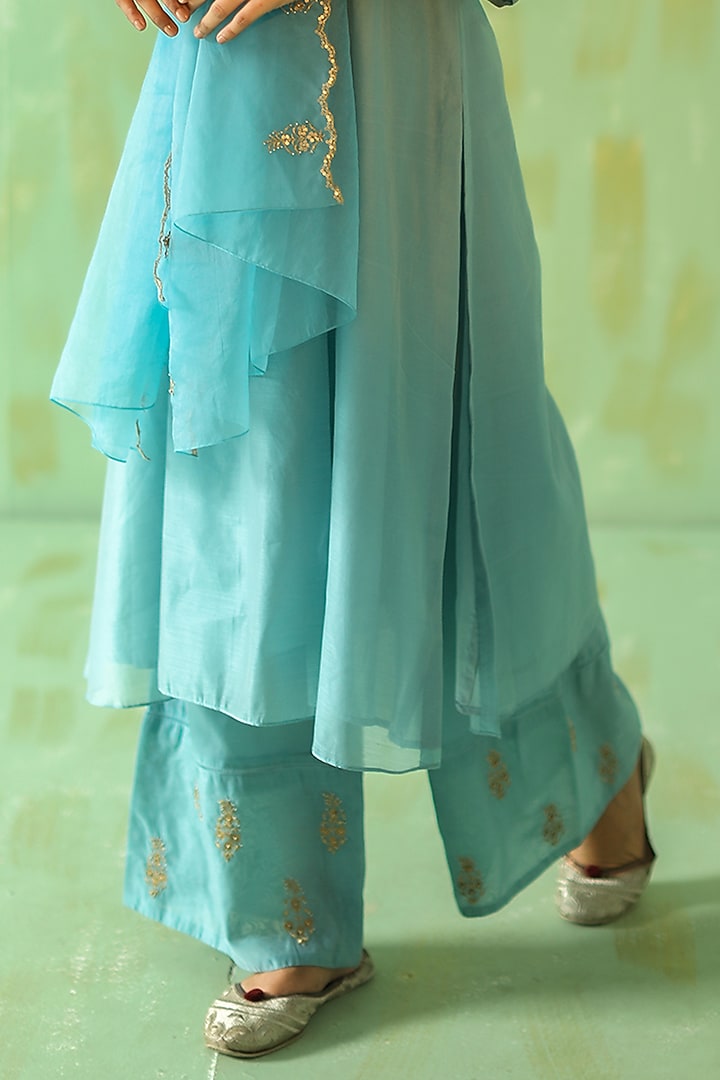 Powder Blue Hand Embroidered Kurta Set by POULI at Pernia's Pop Up Shop
