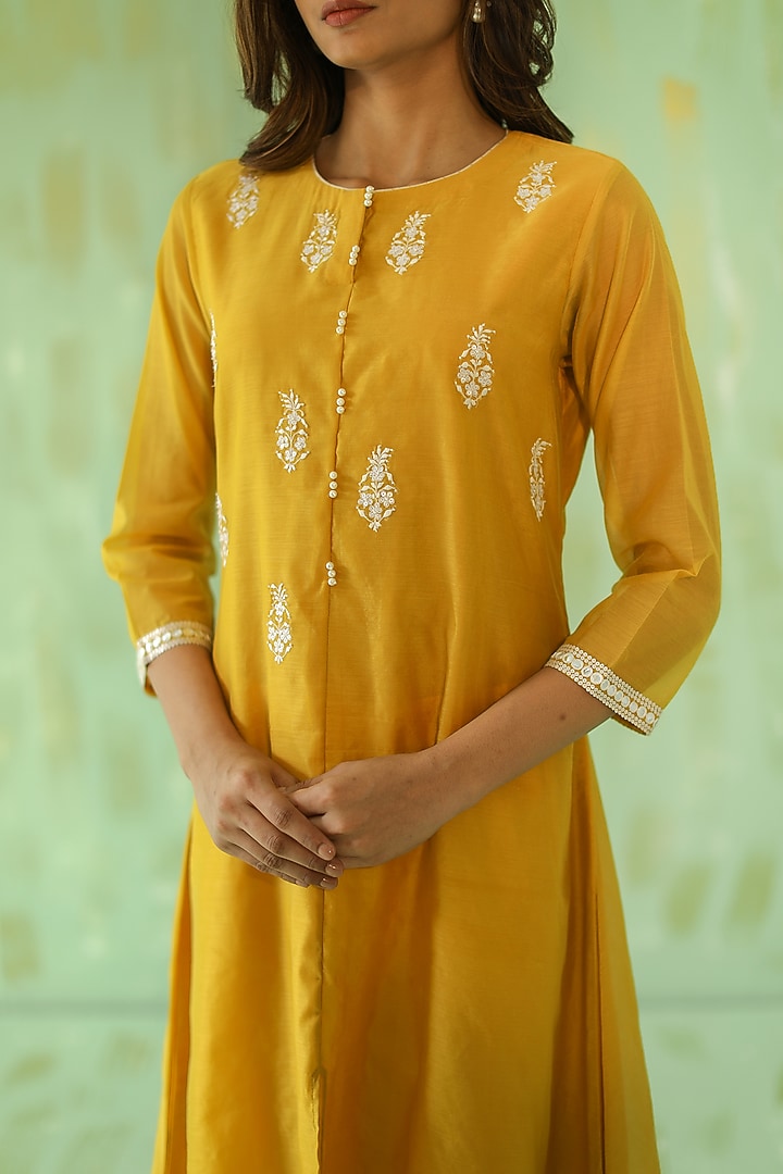 Ochre Yellow Hand Embroidered Kurta Set by POULI at Pernia's Pop Up Shop