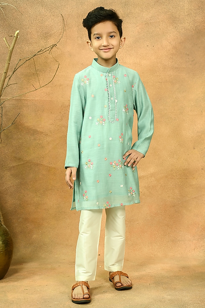 Green Pure Chanderi Embroidered Kurta Set For Boys by Taber Tikri at Pernia's Pop Up Shop