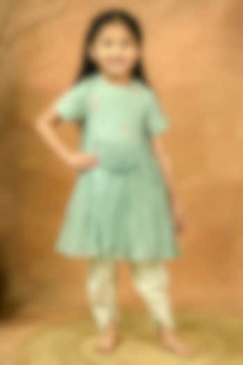 Green Pure Chanderi Embroidered Kurta Set For Girls by Taber Tikri at Pernia's Pop Up Shop
