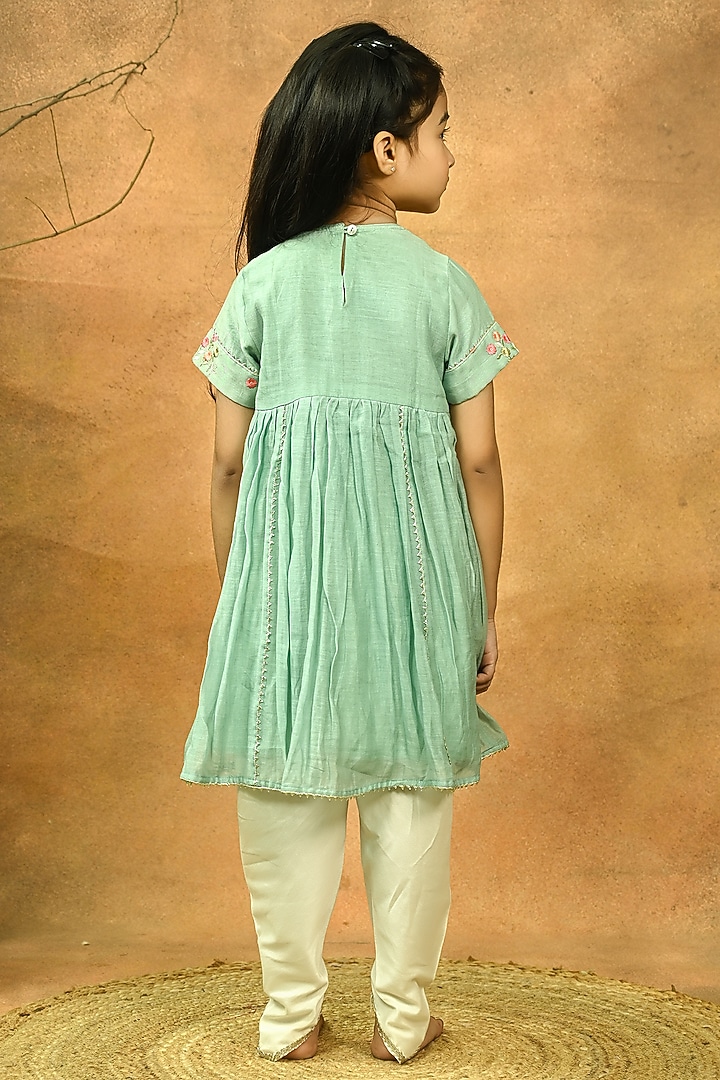 Green Pure Chanderi Embroidered Kurta Set For Girls by Taber Tikri at Pernia's Pop Up Shop