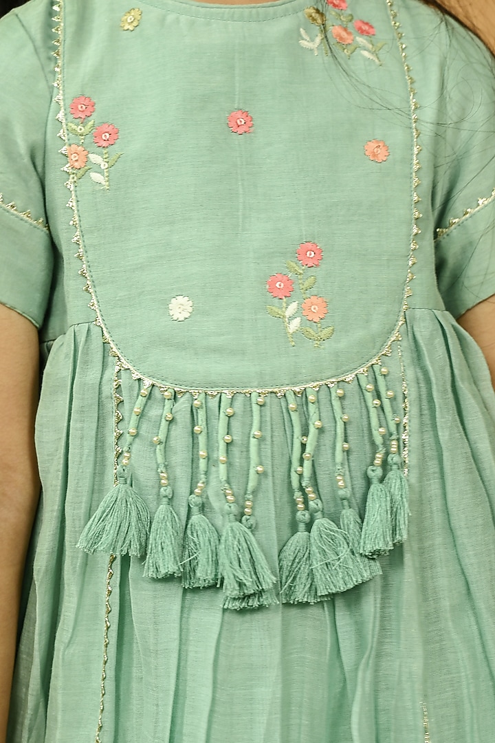 Green Pure Chanderi Embroidered Kurta Set For Girls by Taber Tikri at Pernia's Pop Up Shop