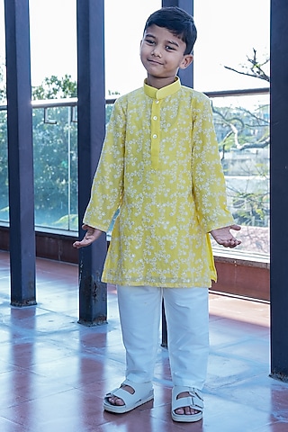 Yellow Pure Mul Chanderi Floral Jaal Embroidered Kurta Set For Boys by Taber Tikri