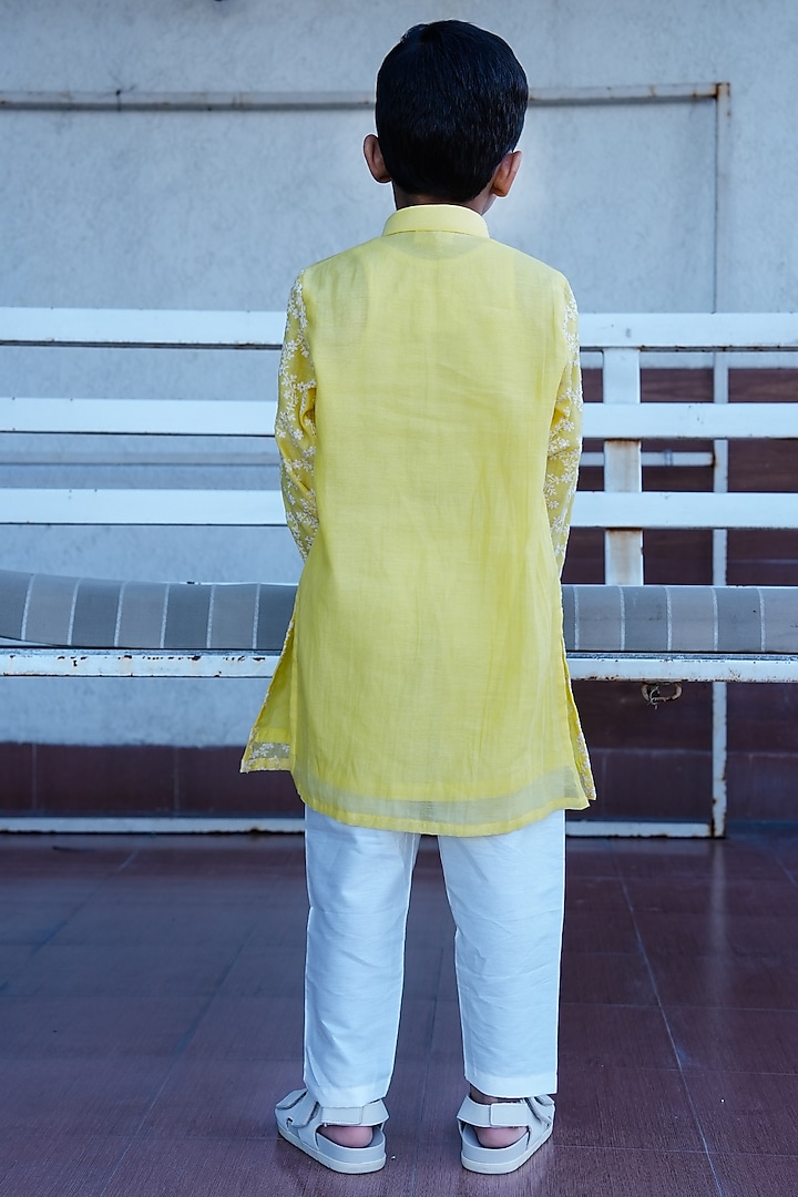 Yellow Pure Mul Chanderi Floral Jaal Embroidered Kurta Set For Boys by Taber Tikri at Pernia's Pop Up Shop