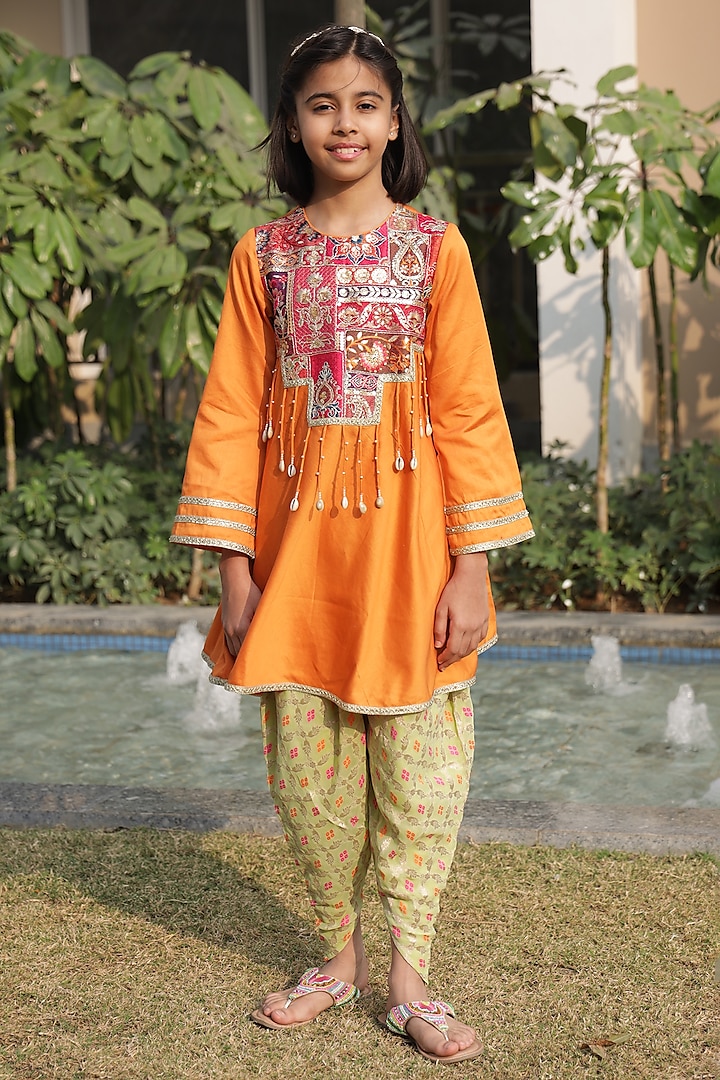 Orange Cotton Silk Dori Embroidered Kurta Set For Girls by Taber Tikri at Pernia's Pop Up Shop